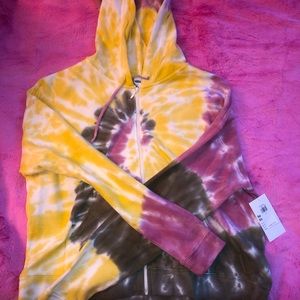 New w/t tags OLD NAVY TIE DYE ZIP UP SWEATER 💛💚💖